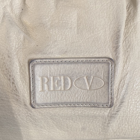 Gorgeous Valentino handbag with signature bow - Picture 10 of 17